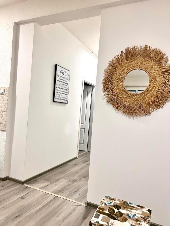 M Apartman Foca Bagian luar foto